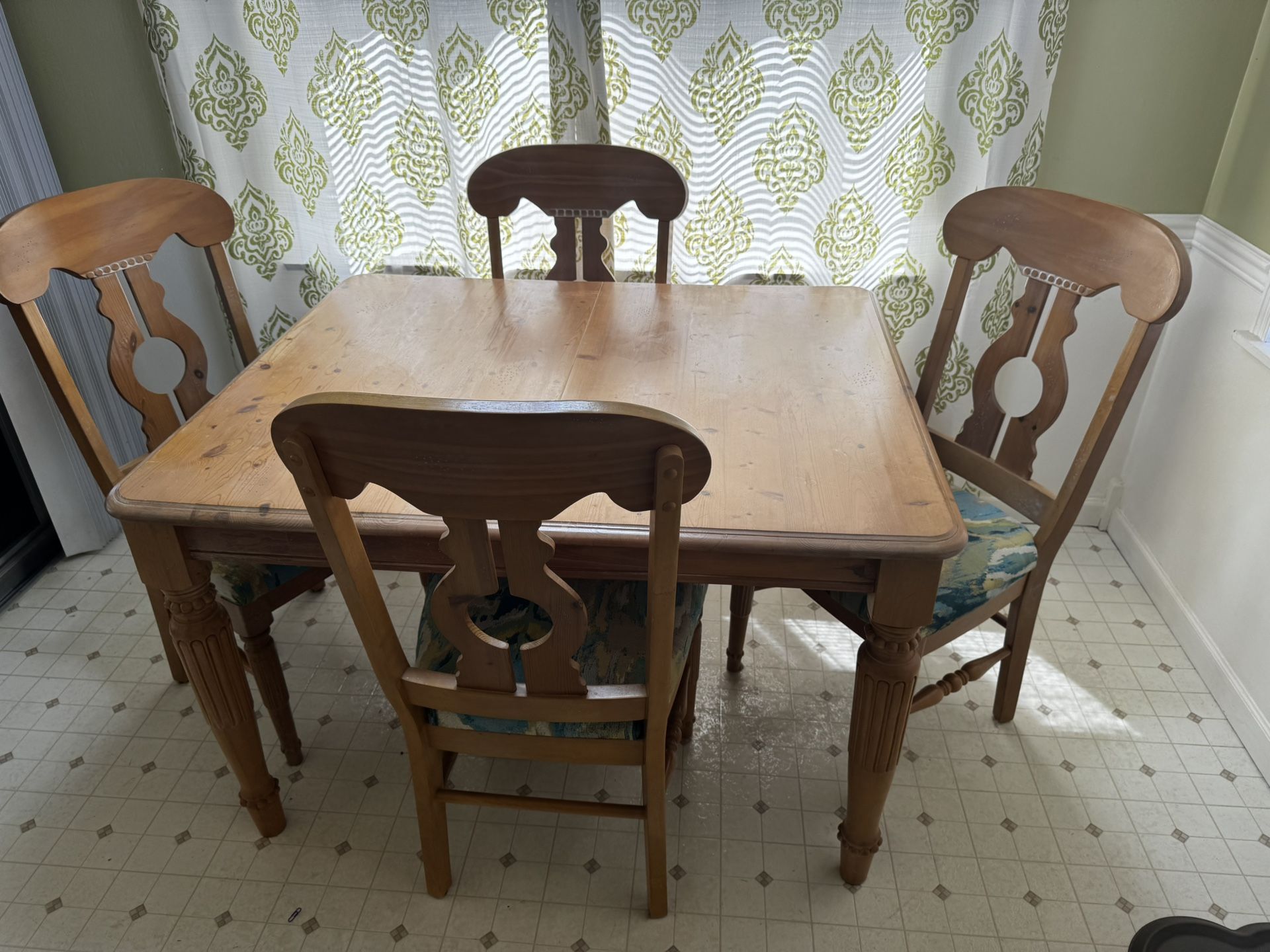 Dining Table 4 Chairs