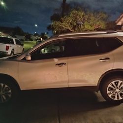 2014 NISSAN ROGUE SUV