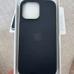 iPhone 15 Pro Max Case – Black (MagSafe Compatible)