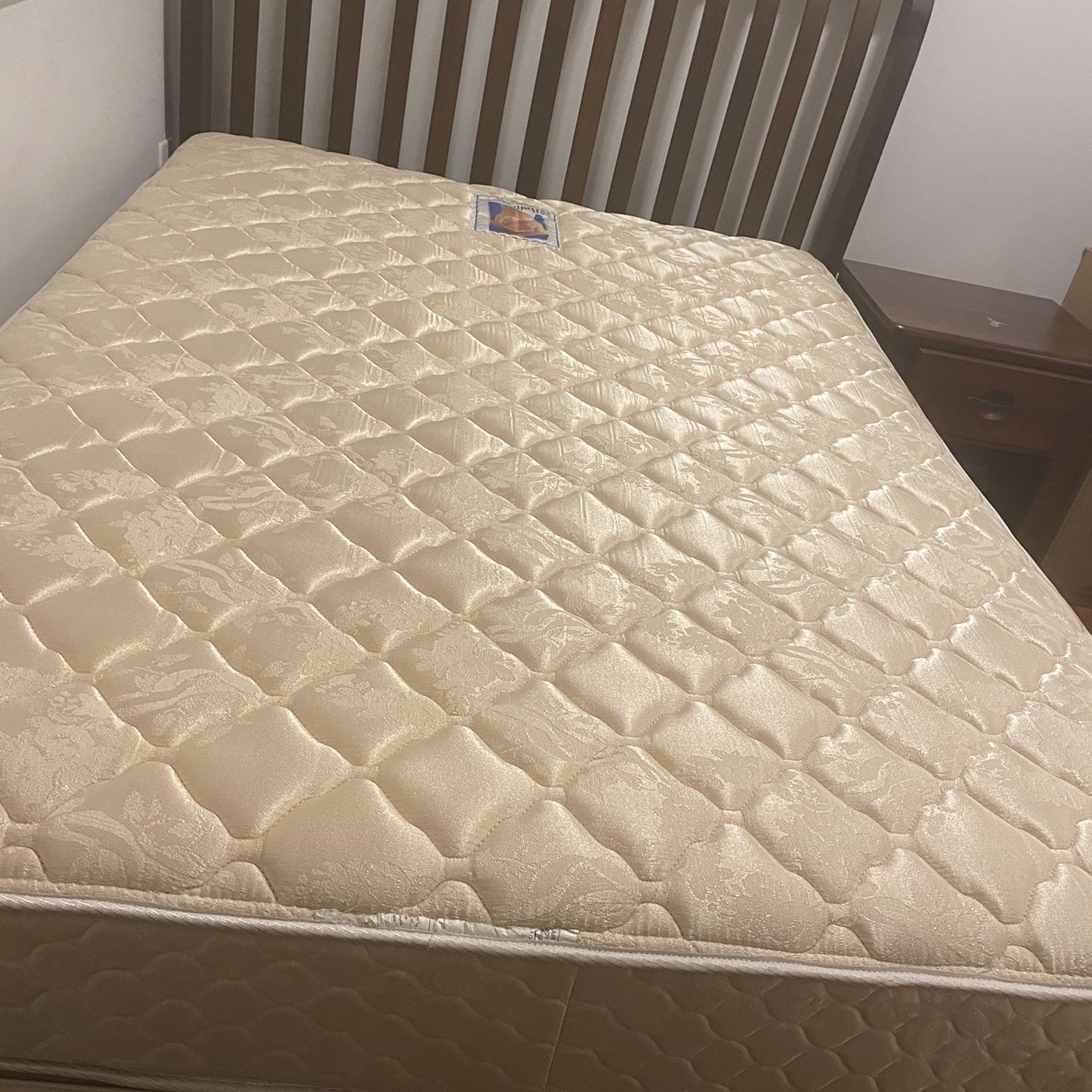 Full Size Wood Bedroom Set