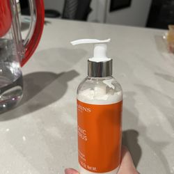 CLARINS Tonic Citrus Body Lotion 