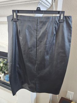 Love Scarlett Size L Black Faux Leather Skirt 