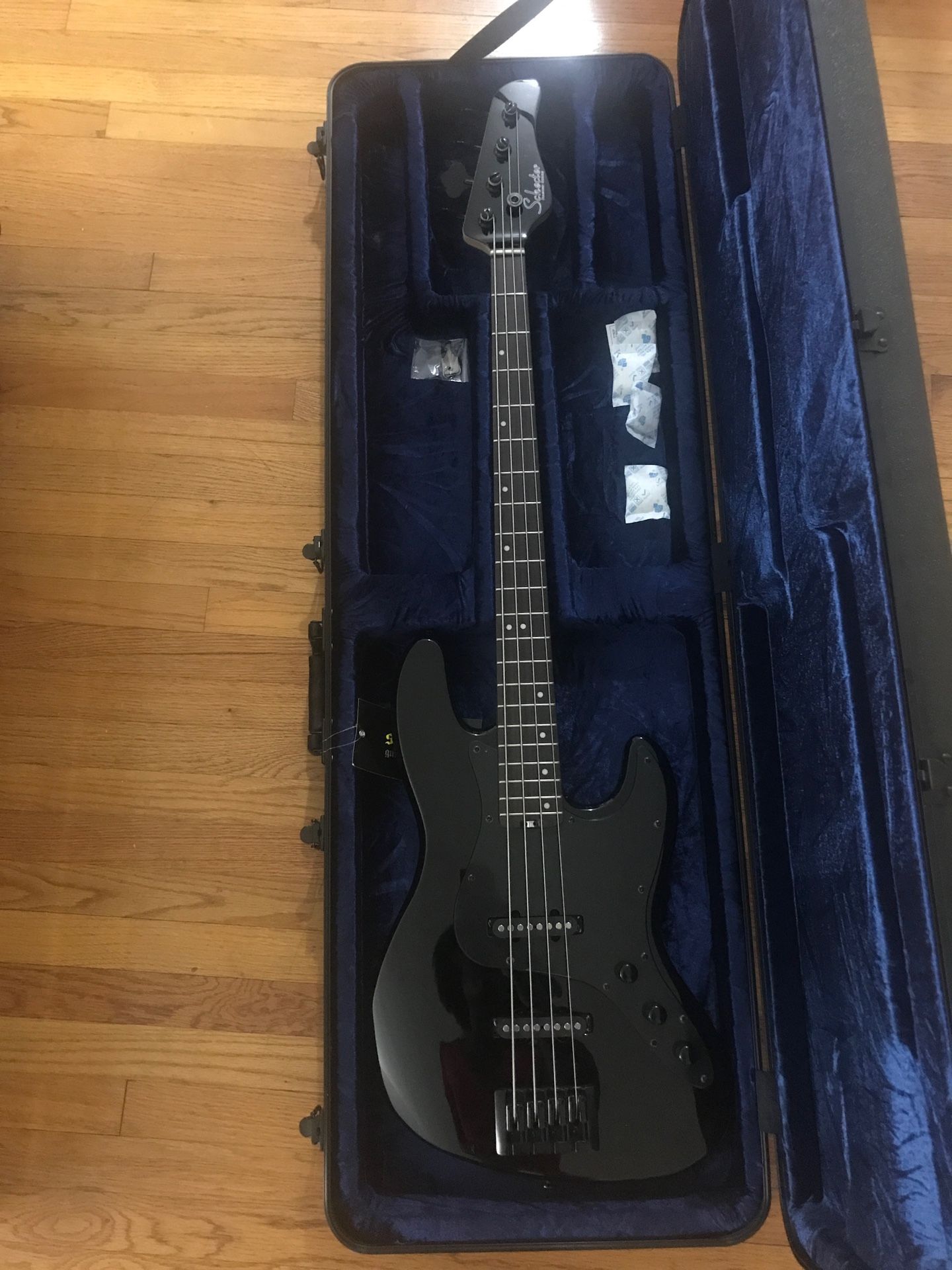 Shecter Bass NEVER USED