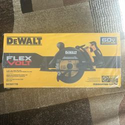 DeWalt Saw 60v