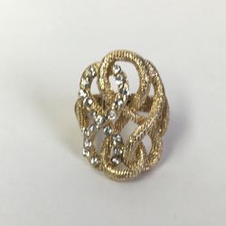 BEAUTIFUL WOMENS STRETCH RING SIZE 8-12 ADJUSTABLE  🌸🌺🌸🌼🌼 ESTATE FIND JEWELRY VINTAGE TO FASHION  EXCELLENT CONDITION  