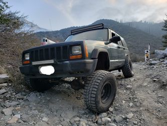 2000 Jeep Cherokee