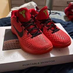 Kobe 6 Reverse Grinch 10.5