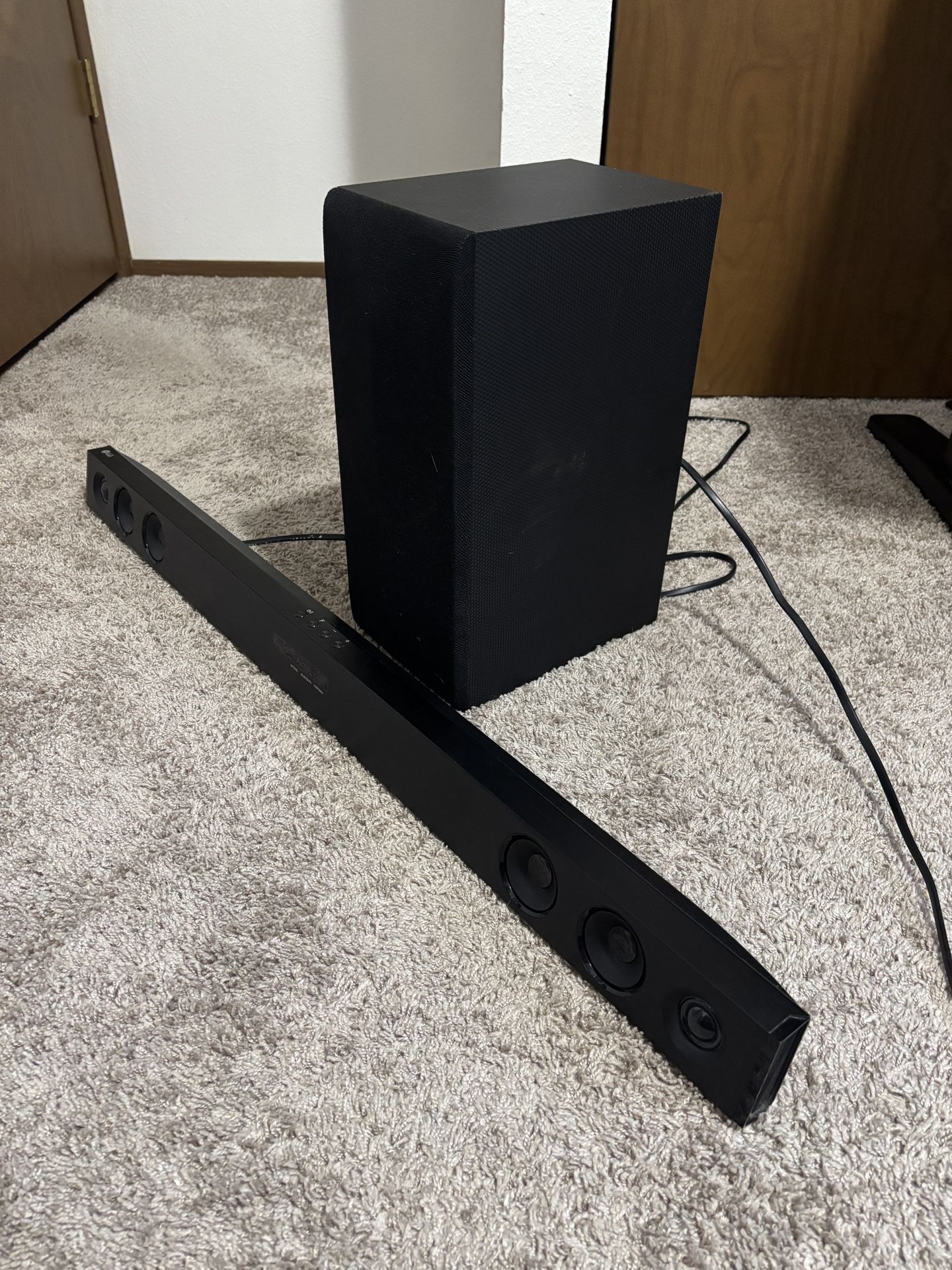 Lg Soundbar & Subwoofer