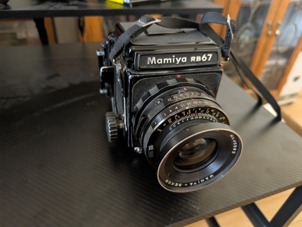 Mamiya RB67 Professional W/ 90mm F3.8