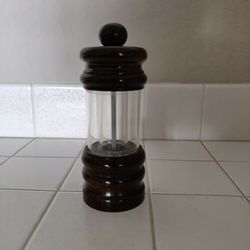Vintage Salt Shaker & Pepper Grinder Mill