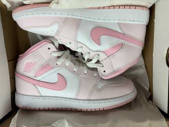 Jordan 1’s Women