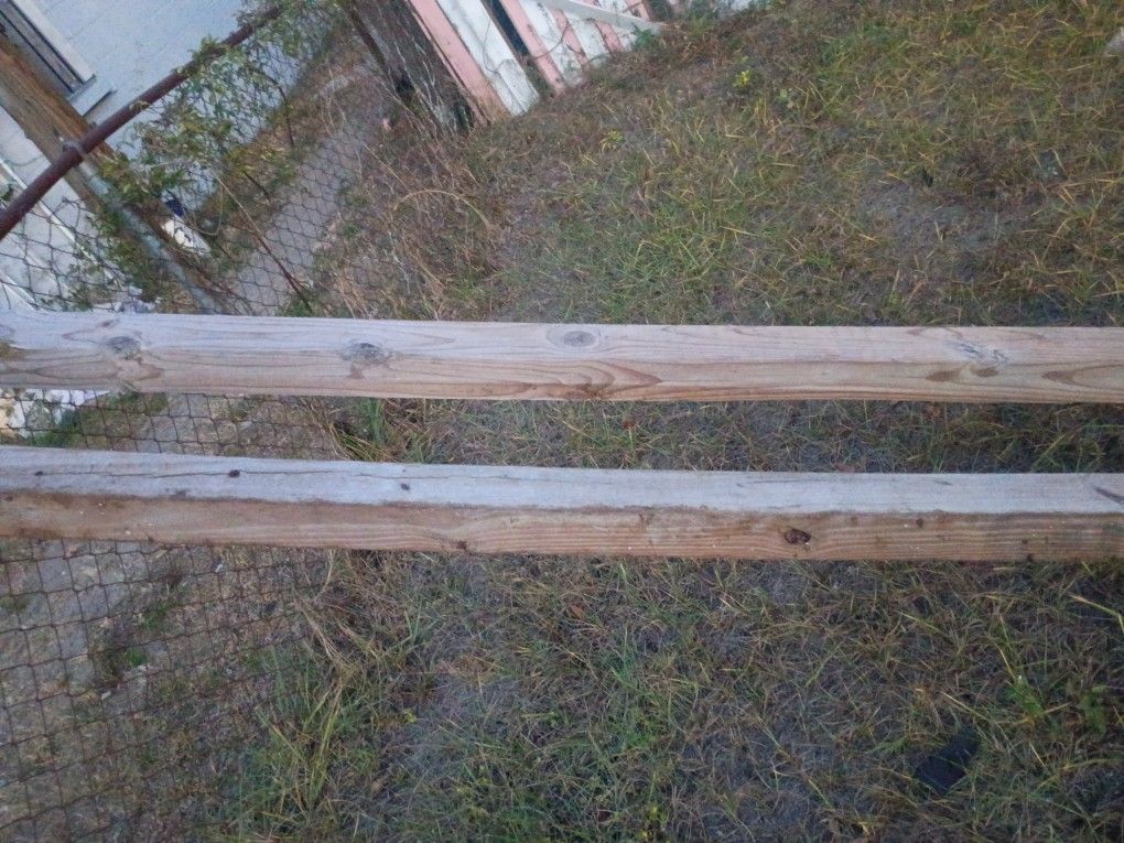 2 Wood Fence Pole 