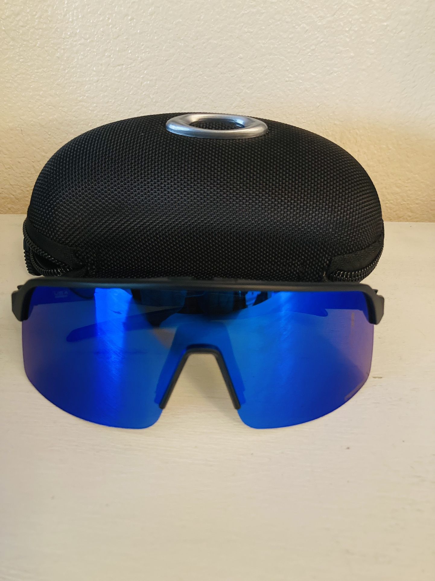 New Polarized Oakley Sutro Lite With Changeable Lenses