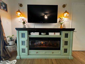 Electric Fireplace/TV/Entertainment Stand w/ Lots of Storage