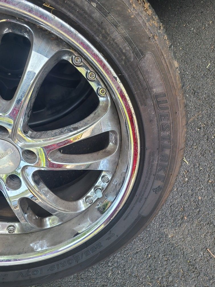 WESTLAKE 255/50/R19 TIRES ( 1 RIM IS BENT)