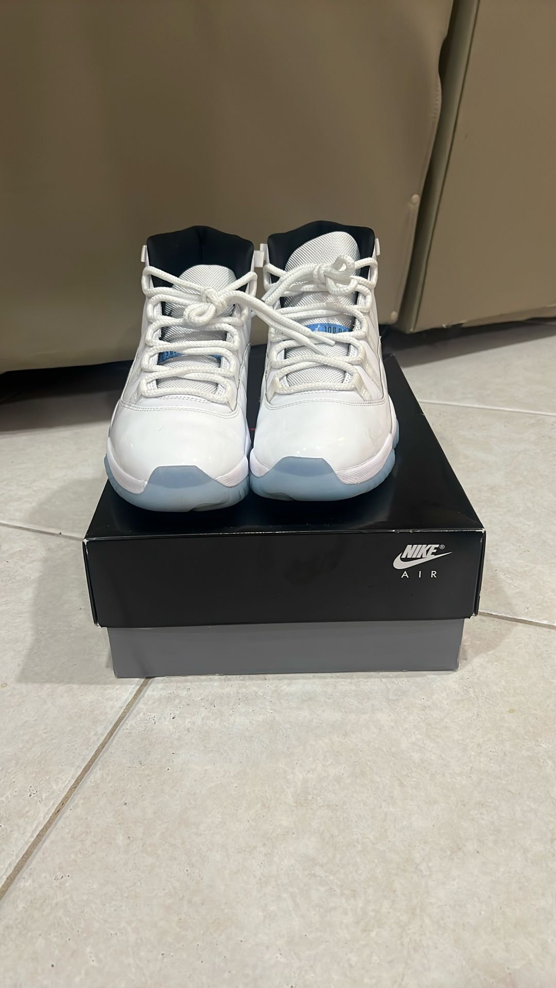 Jordan 11 size 10 men