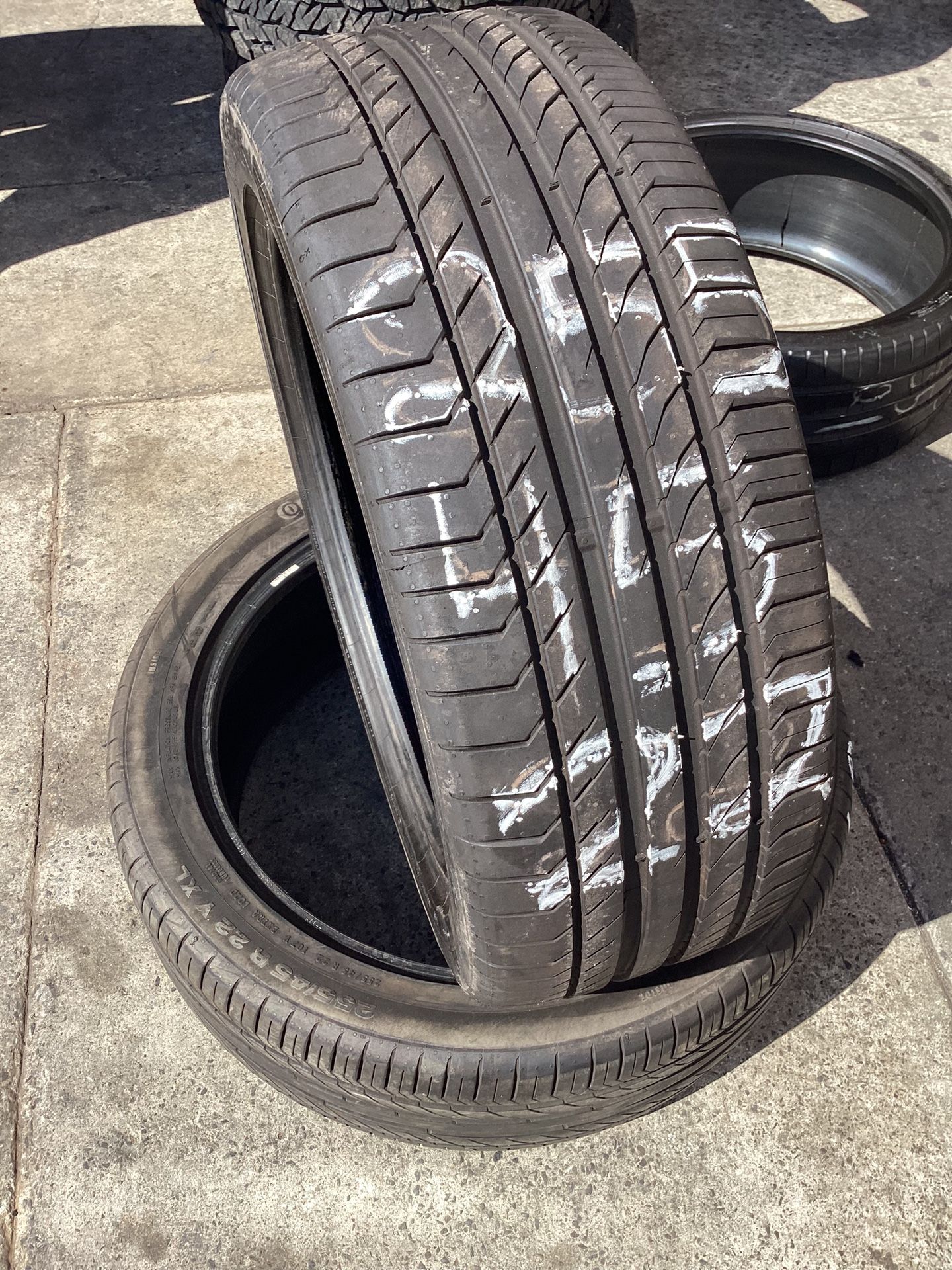 255/45/22 Continental Tires Pair.