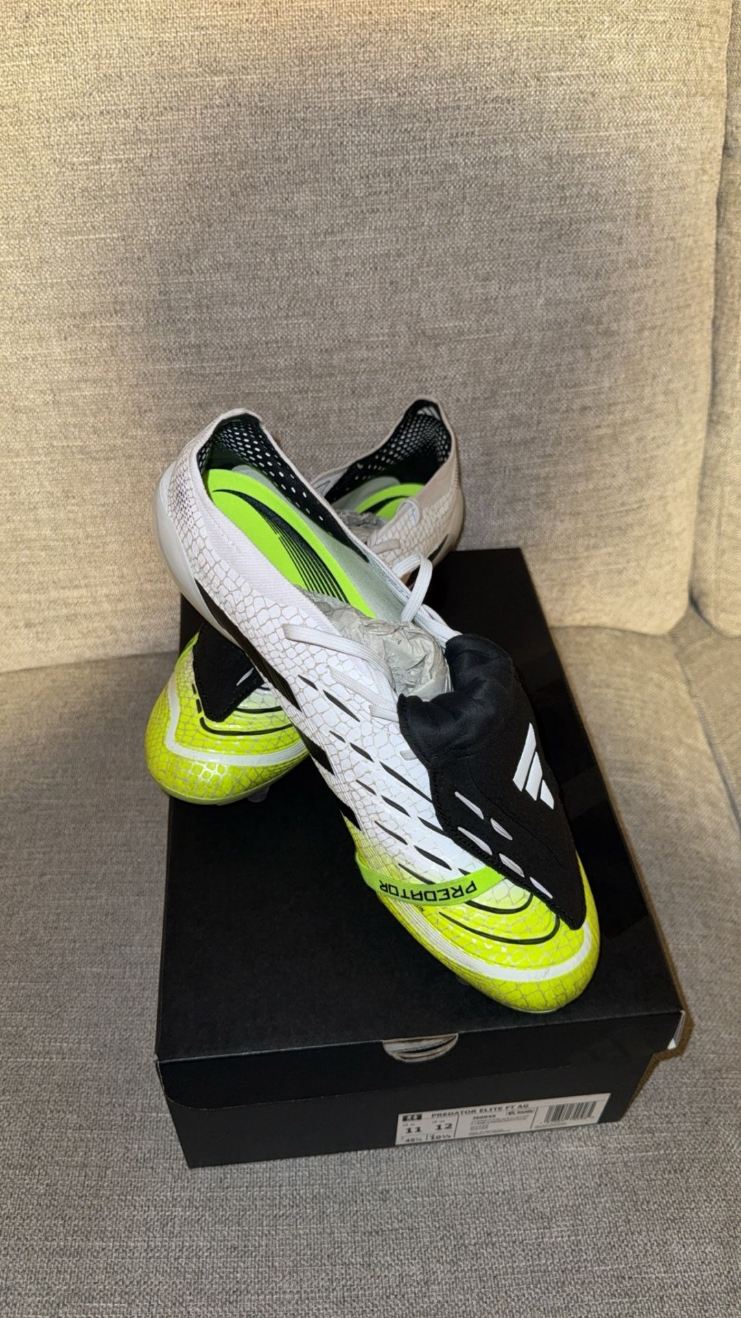 Predator Elite FT AG White/Core Black/Lucid Lemon