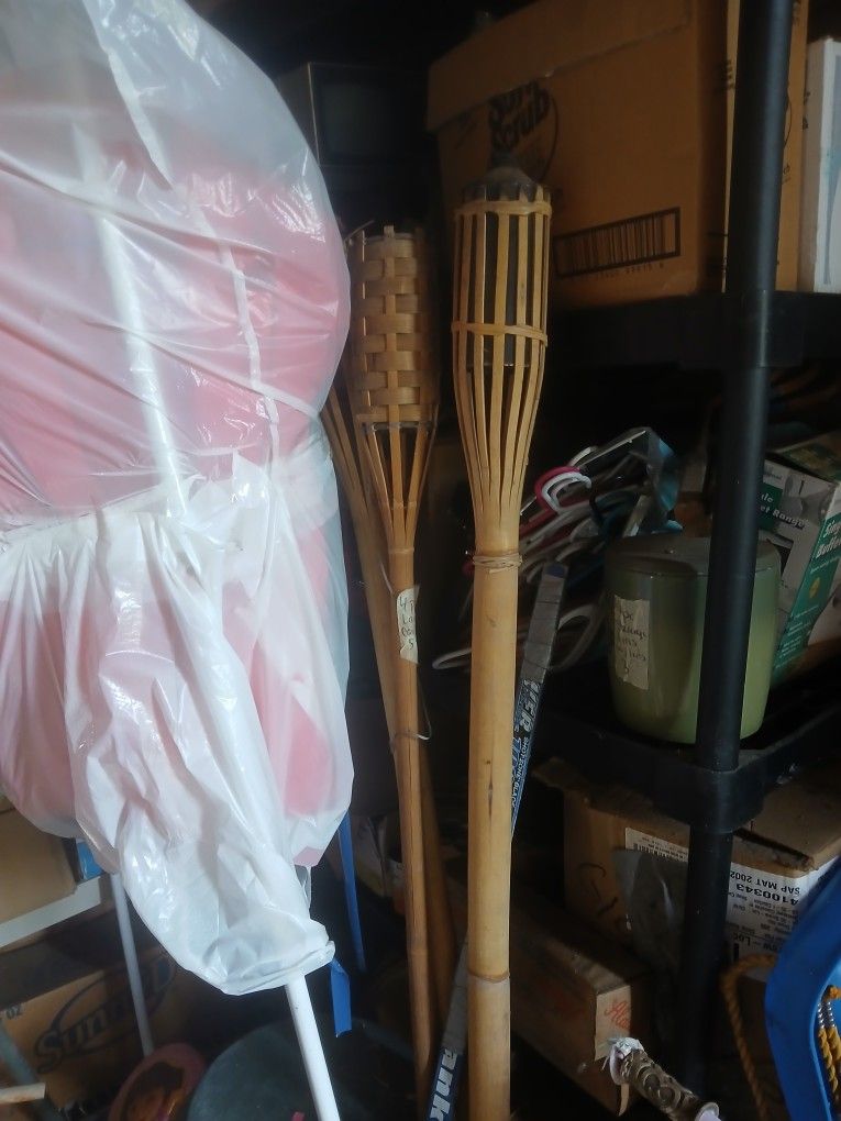 3 Tiki Torches