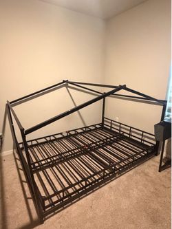 Full Size Floor Bed with Roof Design