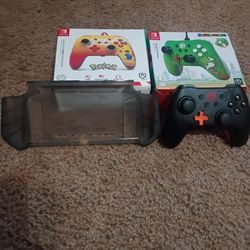 Nintendo Switch Controllers And Rugged Case