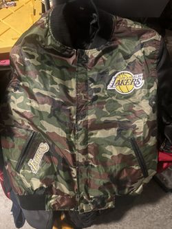 Lakers Jacket Size Small
