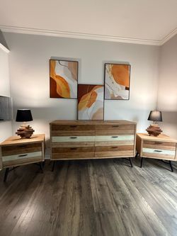 Complete 10-Piece Modern Bedroom Set – Dresser, Nightstands, Mirror, Lamps & Decor