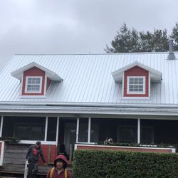 Metal Roofing  Estamo Haciendo  Estimado  Gratis 