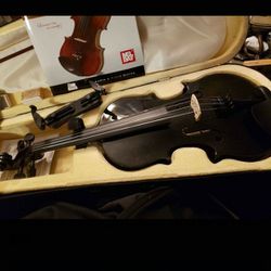 Full 4/4 size violin Metallic Black
with case,bow,shoulder and chin rest
rosin, strings, 1st book