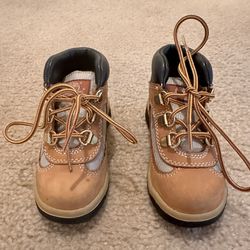 Unisex Toddler Timberland Boots Size 8 