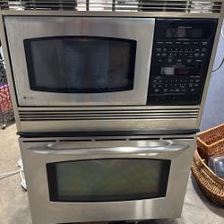 In Wall Oven And Microwave 