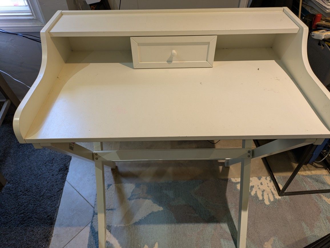 White Foldable Wooden Desk