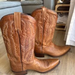 Dan Post Tan Leather Cowboy Boots – Men’s 10D – Classic Western Style, Excellent Condition