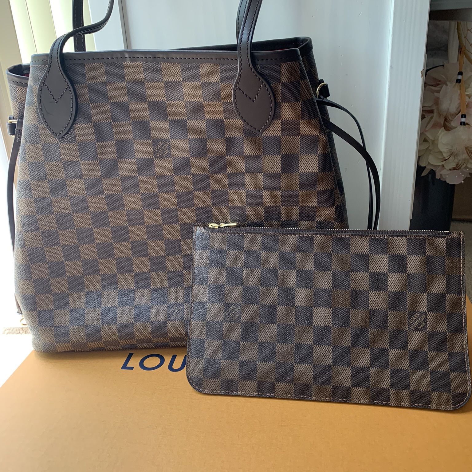 Louis Vuitton Bag And Matching Wallet for Sale in Clovis, CA - OfferUp