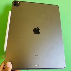 128GB Apple IPad Pro 12.9” 5th Generation ( M1 chip / XDR display / 2021) WiFi + cellular (5G/Unlocked) with keyboard, pen & Accessories
