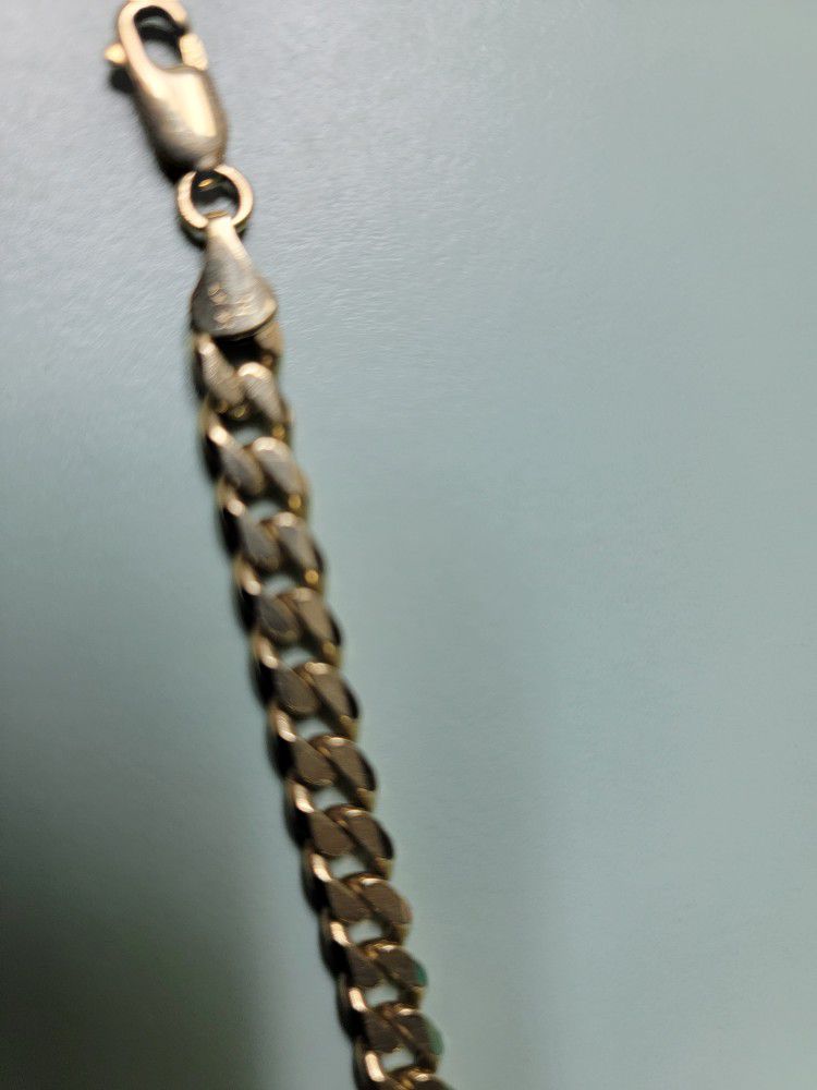 Diamond-cut Solid Curb Chain Bracelet 14K Yellow Gold 7.5

- 18.35 grams
