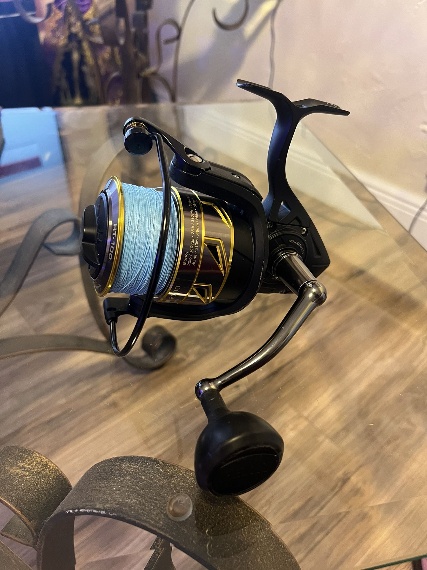 Carrete giratorio Penn Battle lll 8000 *(Abierto a intercambio)*
