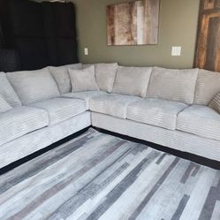 New Flavor!! Limited Edition! 🚨 Brand New Byers Market Ghost Grey Full Length Mink 2pc Sectionals