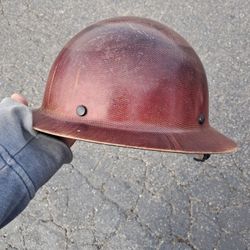 Construction helmet