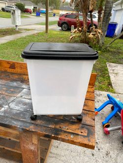 Dog Food Storage Container On Wheels