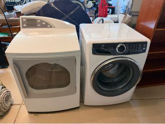 Washer and Dryer (Electrolux 500, GE Profile)