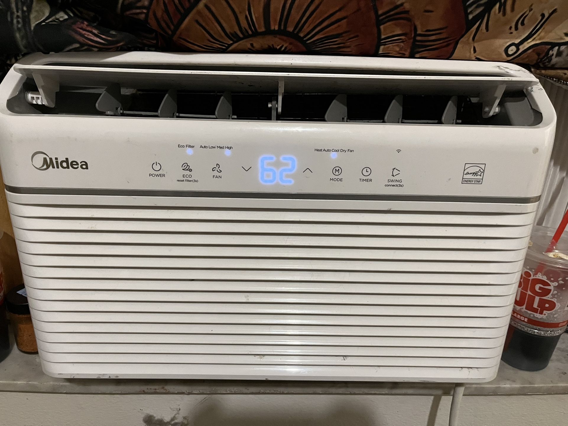 Window Ac Unit With Heat And Dry Settings It Gets Super Cold