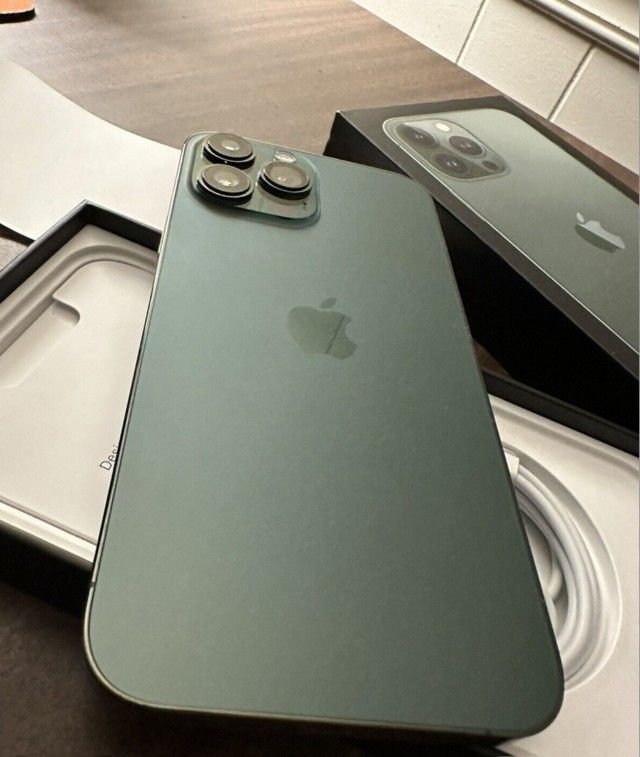 Iphone 13 Pro Max Alpine Green