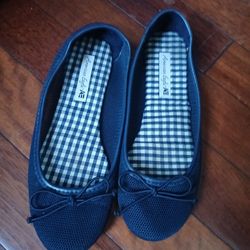 2 Pair, Size 8 Flats