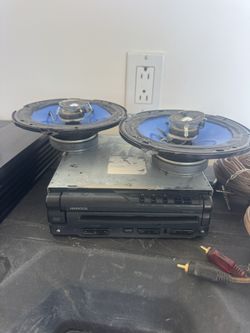 Kenwood KVT-514 7-Inch Wide In-Dash Monitor 