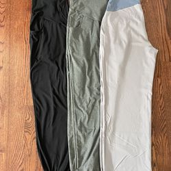 Maternity Full Panel Leggings Size S / M - Lot of 3