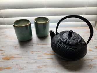 Mini Cast Iron Teapot With Cups