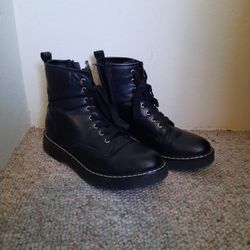 Womens Boots