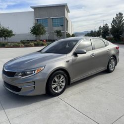 2017 KIA Optima
