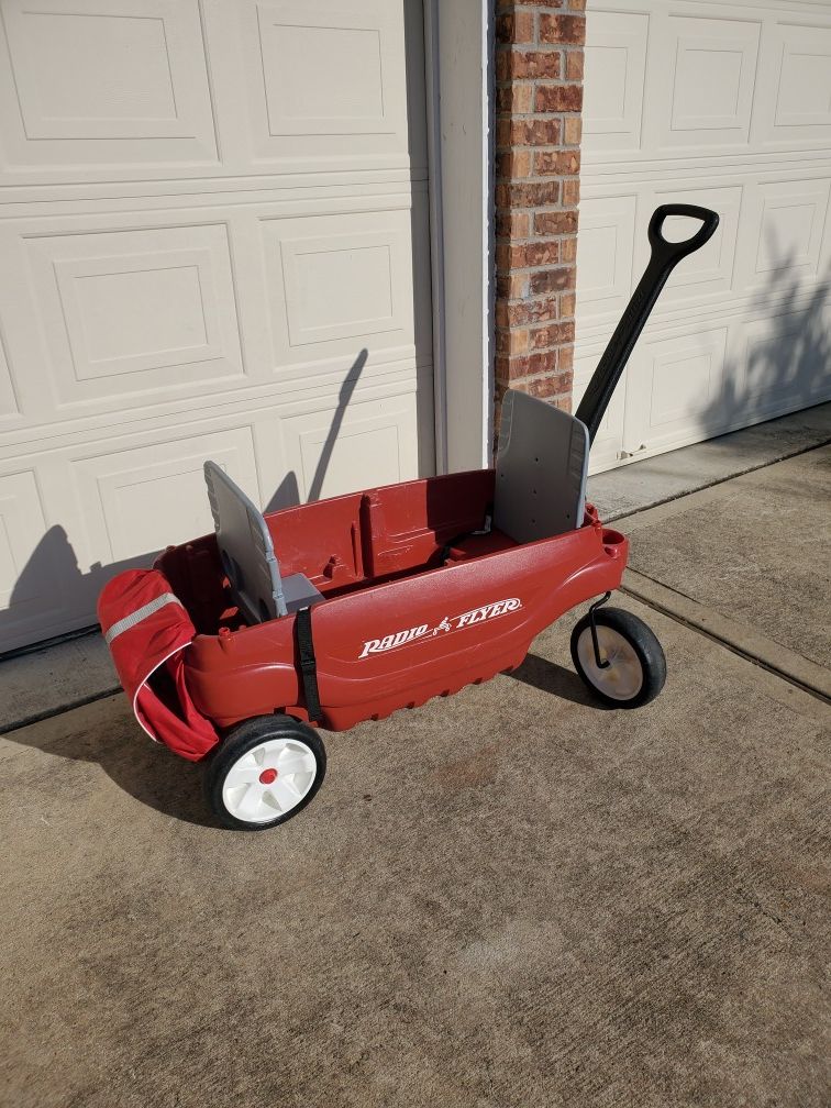 Radio flyer wagon